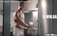 MILF exploring Barcelona and her asshole and babe enjoyed rough anal sex