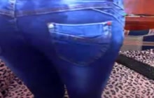 Pissing in pants on webcam